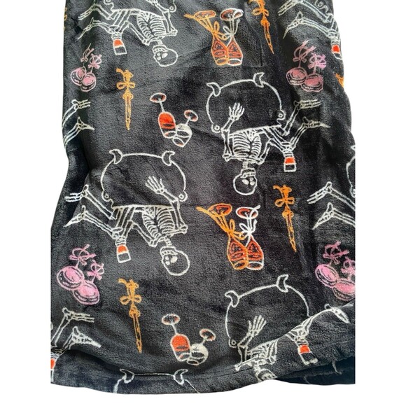 Eat Drink and Be Scary Halloween Skeleton Throw Blanket 60x70 Black Cozy Soft - Picture 3 of 4
